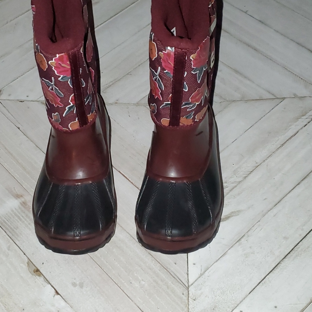 Sorel Size 3 ( Little Girl ) Maroon Floral Boots